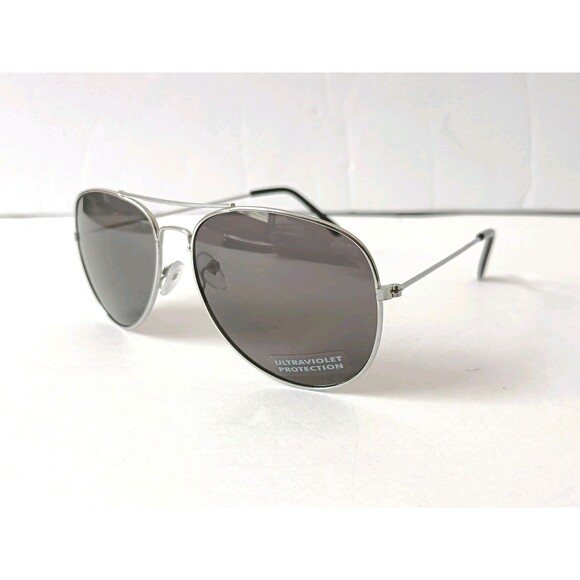 Aviator Sunglasses Gray Tint Ultraviolet Metal Frame - Picture 1 of 7